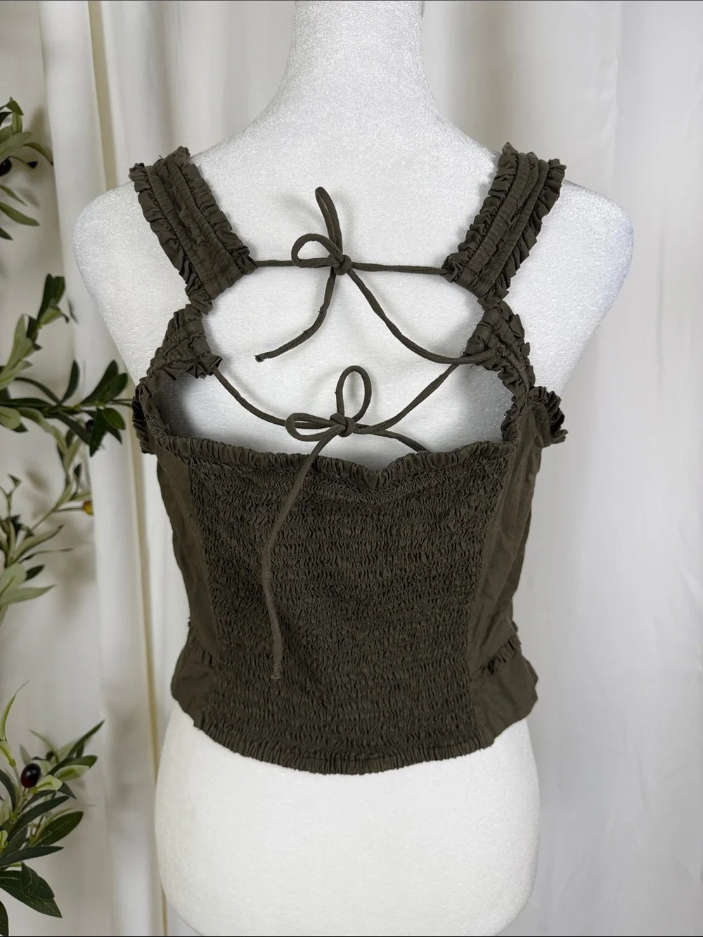 Free People Olive Green Ruffled Button Camisole Adjustable Tie Back Sz M (T6)